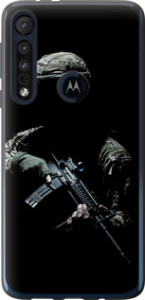 Чехол на Motorola One Macro Защитник v3 5226u-1812 (Зеленый)