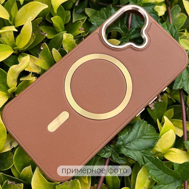 Фото Шкіряний чохол SnapCase with Magnetic Safe на Apple iPhone 15 Pro (6.1") (Brown) на vchehle.ua