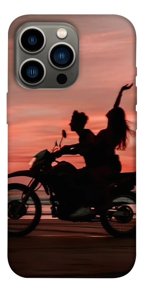 Чехол Moto couple для iPhone 13 Pro