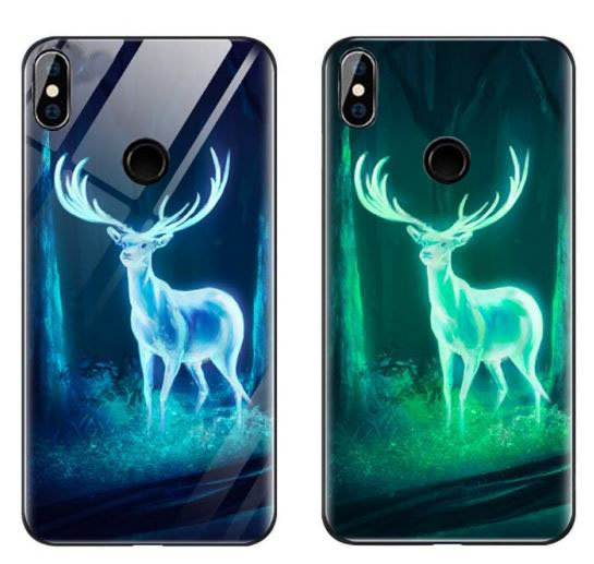 

TPU+Glass чехол светящийся в темноте для Xiaomi Mi 8 SE (Олень / Бирюзовый) 662770