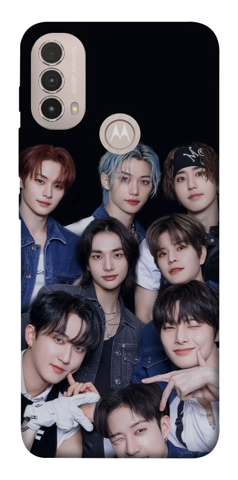 Чехол Stray Kids Together для Motorola Moto E30