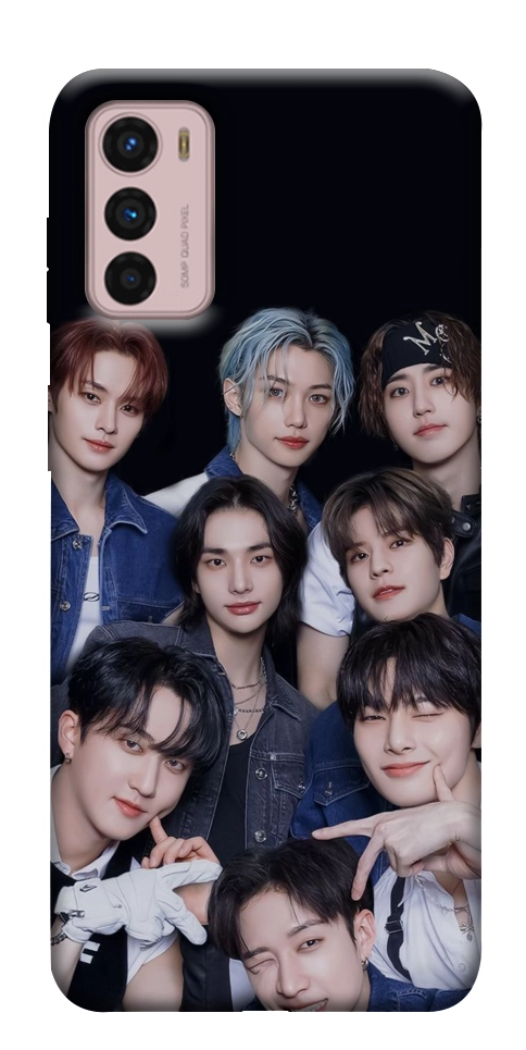 Чехол Stray Kids Together для Motorola Moto G42