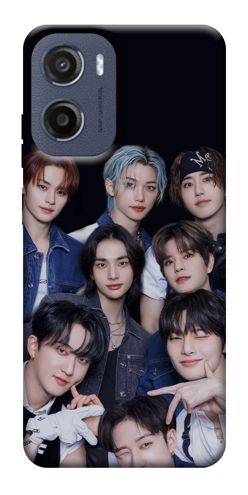 Чехол Stray Kids Together для Motorola Moto E15