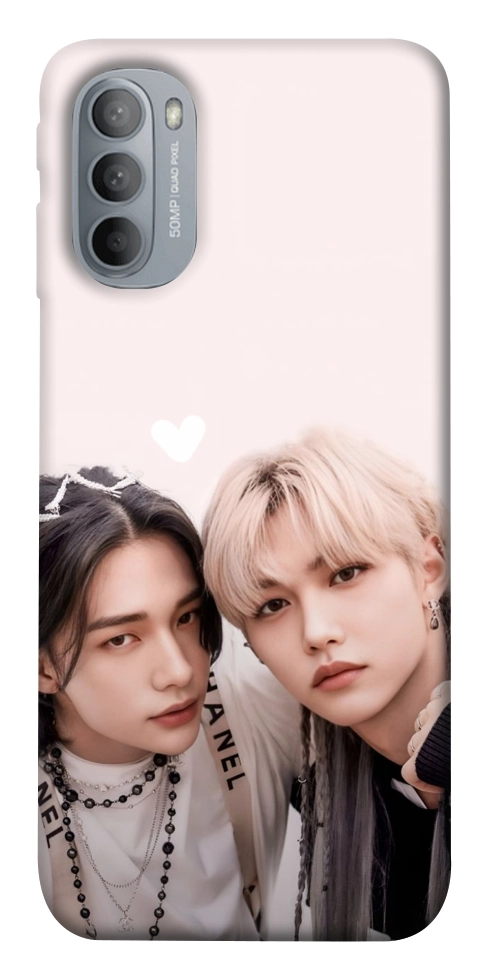Чехол Hyunjin and Felix для Motorola Moto G31