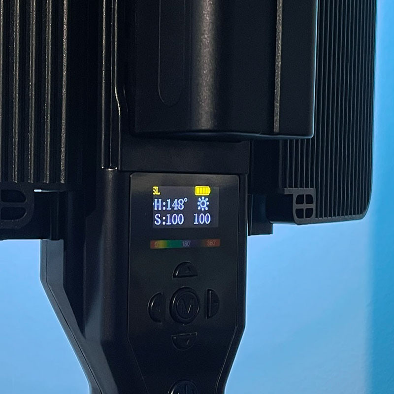 Фото Cветодиодная LED лампа RGB stick light SL-60 with remote control + battery (Black) в магазине vchehle.ua