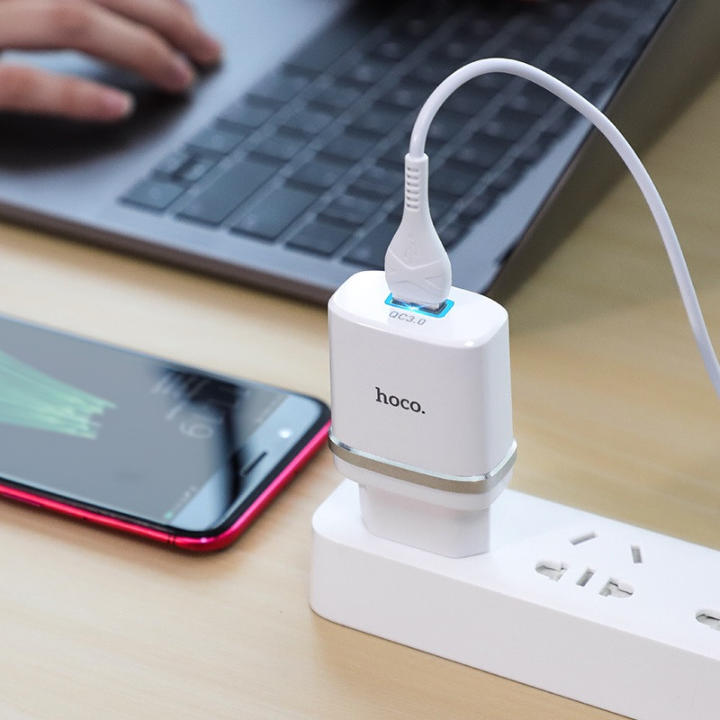 СЗУ Hoco C12Q Smart QC3.0 3A (1USB-A) + кабель USB to MicroUSB (Белый) в магазине vchehle.ua