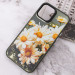 Фото TPU+PC чехол TakiTaki Magic glow для Apple iPhone 11 (6.1") (Chamomile / Black) в магазине vchehle.ua