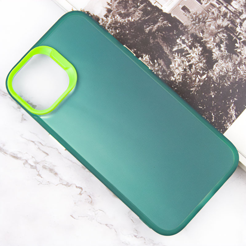 Фото TPU+PC чехол Magic glow with protective edge для Apple iPhone 15 (6.1") (Green) на vchehle.ua