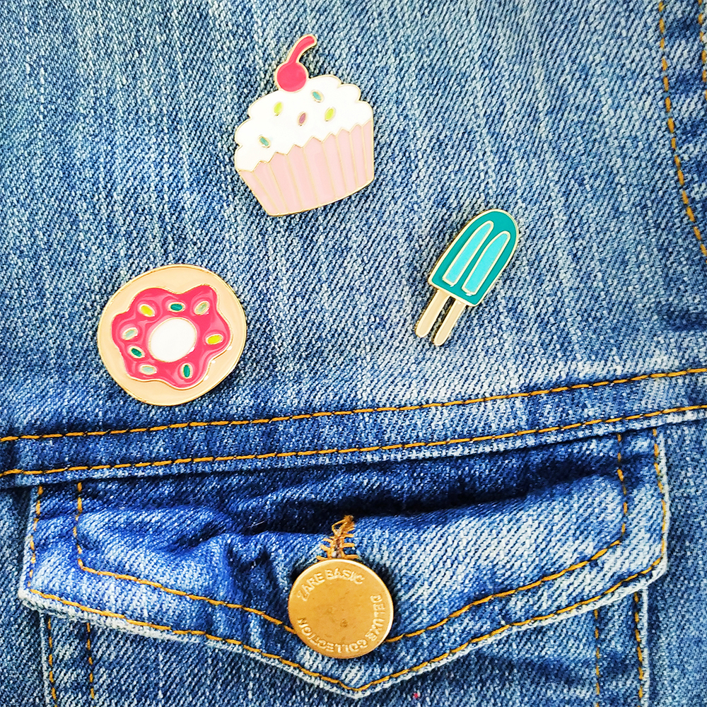 Pins set Jacket Favors (23)