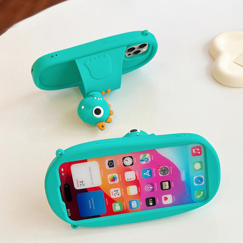 Фото Силиконовый чехол Funny 3D для Apple iPhone 13 Pro (6.1") (Baby dragon) на vchehle.ua