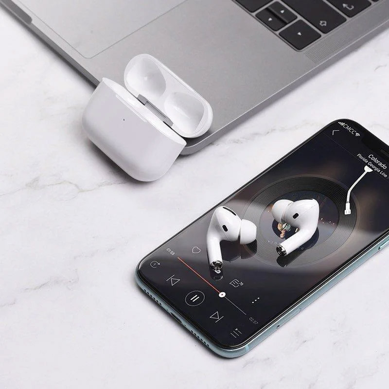 Уценка Беспроводные наушники Air Pro with Wireless Charging Case (AAA) (Эстетический дефект / Білий) в магазині vchehle.ua