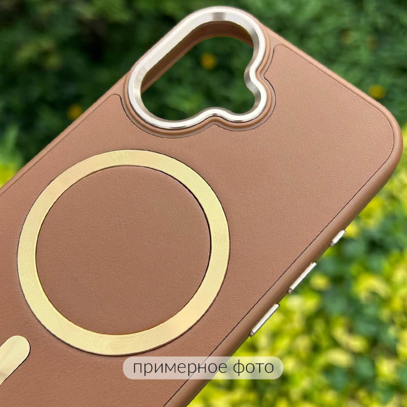 Фото Шкіряний чохол SnapCase with Magnetic Safe на Apple iPhone 15 Pro (6.1") (Brown) в маназині vchehle.ua