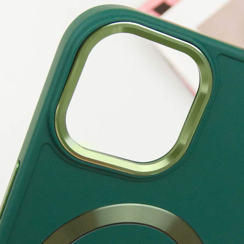 Фото TPU чохол Bonbon Metal Style with Magnetic safe на Apple iPhone 15 (6.1") (Зелений / Army Green) в маназині vchehle.ua