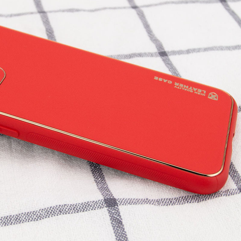 Фото Кожаный чехол Xshield для Apple iPhone 13 Pro (6.1") (Красный / Red) на vchehle.ua