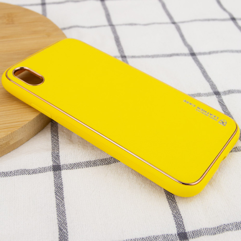 Фото Кожаный чехол Xshield для Apple iPhone X / XS (5.8") (Желтый / Yellow) на vchehle.ua