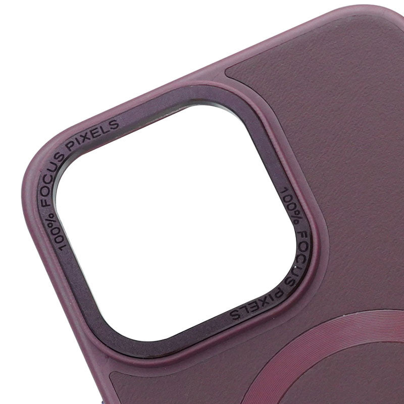 Фото Шкіряний чохол Bonbon Leather Metal Style with Magnetic Safe на Apple iPhone 15 (6.1") (Бордовий / Plum) на vchehle.ua