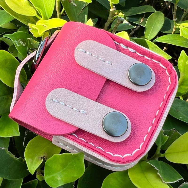 Фото Кожаный футляр Briefcase для наушников AirPods 1/2 (Pink) на vchehle.ua