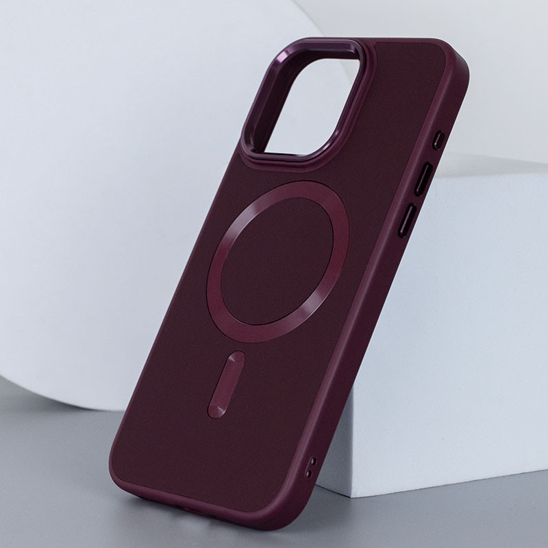 Фото Кожаный чехол Bonbon Leather Metal Style with Magnetic Safe для Apple iPhone 13 Pro (6.1") (Бордовый / Plum) на vchehle.ua