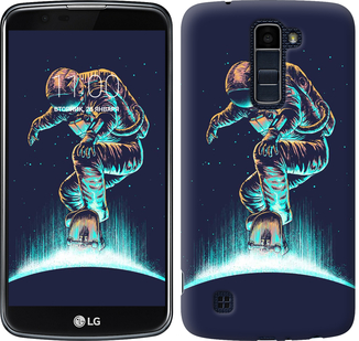

Чехол Космонавт на скейтборде для LG K10 / K410 591386