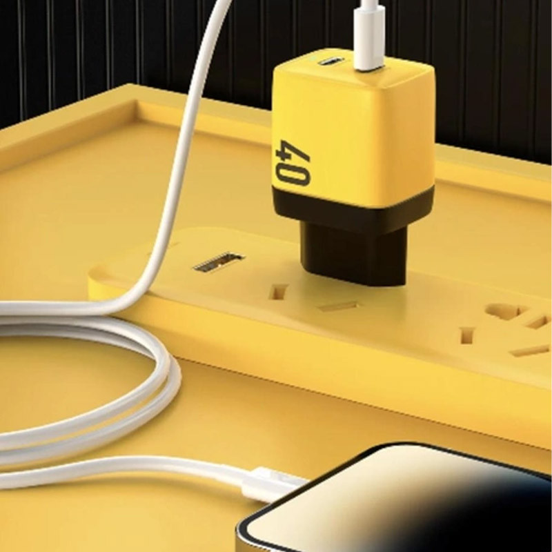 Фото СЗУ Veron TC-35 Home Charger 40W GaN (2Type-C) (Black / Yellow) в магазине vchehle.ua