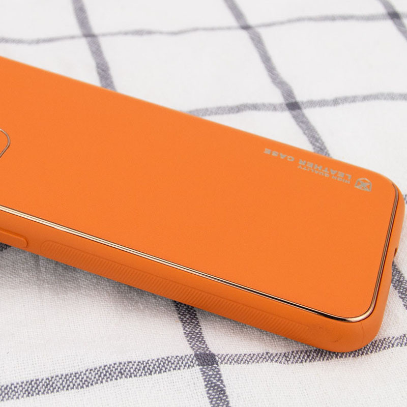 Фото Кожаный чехол Xshield для Apple iPhone 14 Pro (6.1") (Оранжевый / Apricot) на vchehle.ua