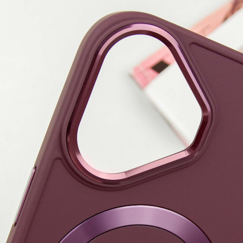 Фото TPU чохол Bonbon Metal Style with Magnetic safe на Apple iPhone 16 (6.1") (Бордовий / Plum) в маназині vchehle.ua