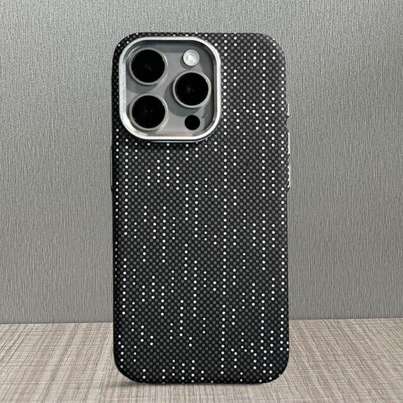 Фото Пластиковая накладка Kevlar with Magnetic Safe для Apple iPhone 15 Pro Max (6.7") (White line) на vchehle.ua