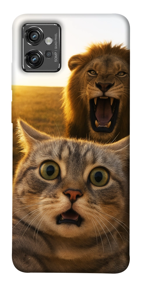 Чехол Shocked cat and lion для Motorola Moto G32