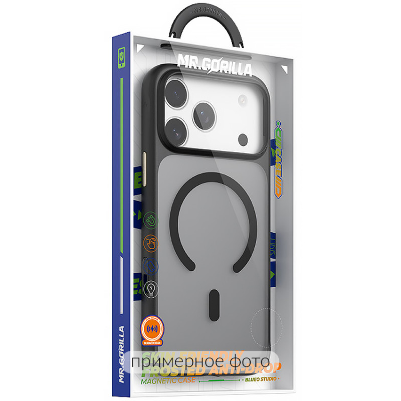 Фото TPU+PC чехол Blueo Skin Friendly Frosted with Magnetic Safe для Apple iPhone 17 (6.3") (Черный) в магазине vchehle.ua