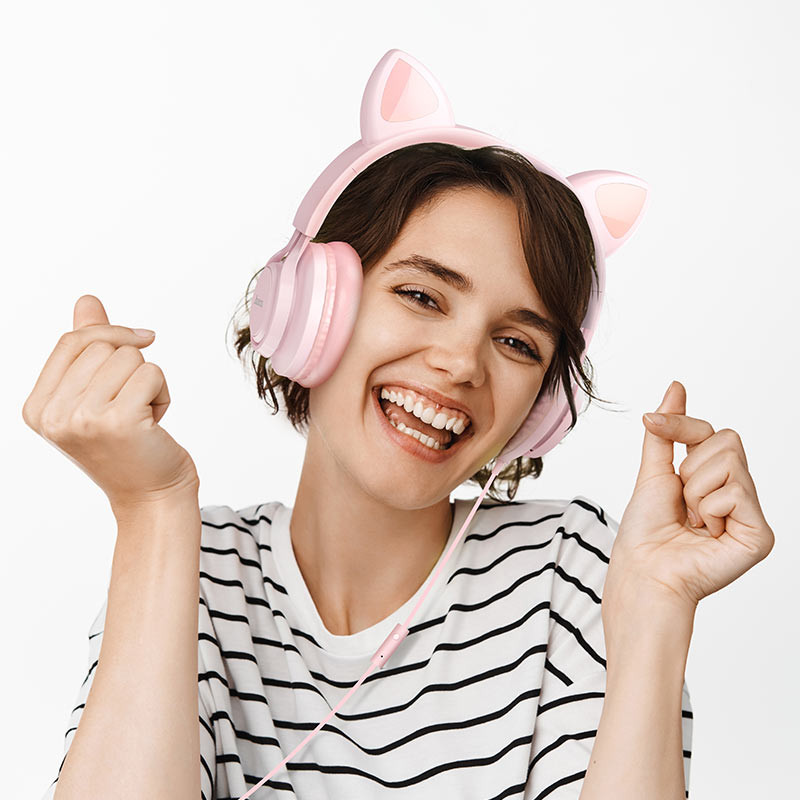 Фото Уценка Накладные наушники Hoco W36 Cat ear (3.5mm/1.2m) (Поврежденная упаковка / Pink) в магазине vchehle.ua