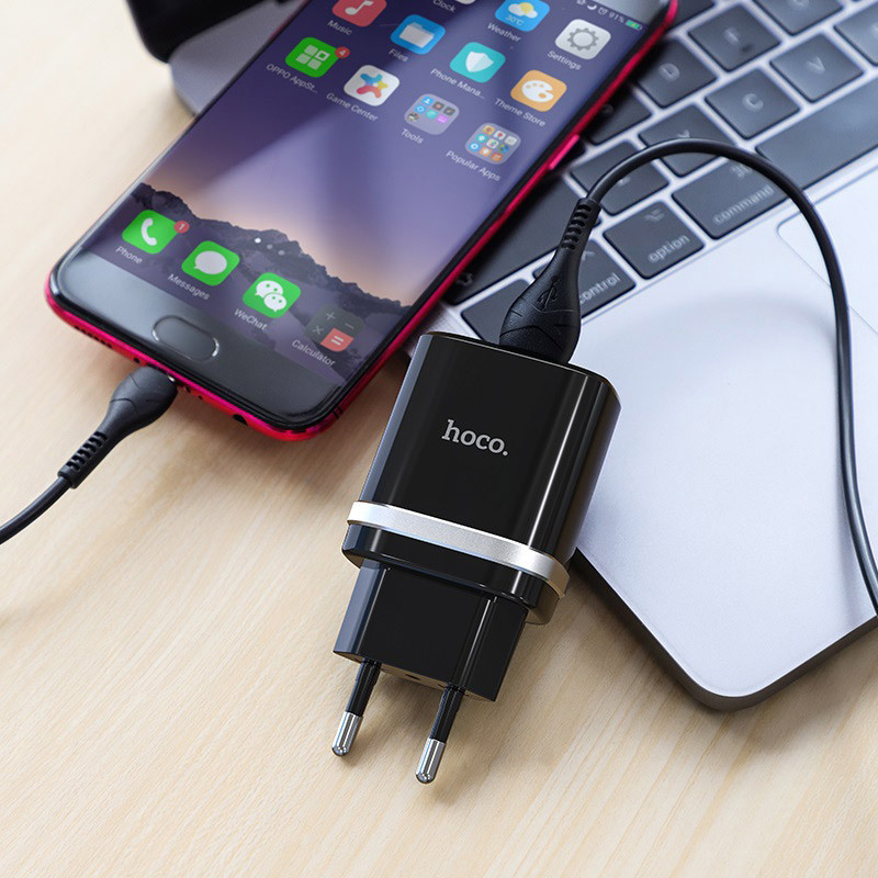 СЗУ Hoco C12Q Smart QC3.0 18W (1USB-A) + кабель USB to MicroUSB (Черный) в магазине vchehle.ua