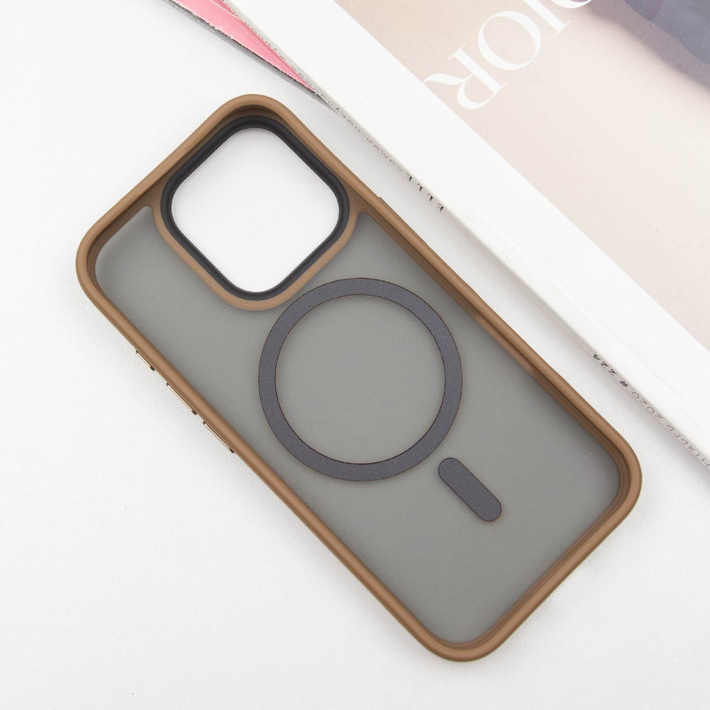 Фото TPU+PC чехол Metal Buttons with Magnetic Safe для Apple iPhone 16 Pro (6.3") (Золотой / Gold) в магазине vchehle.ua