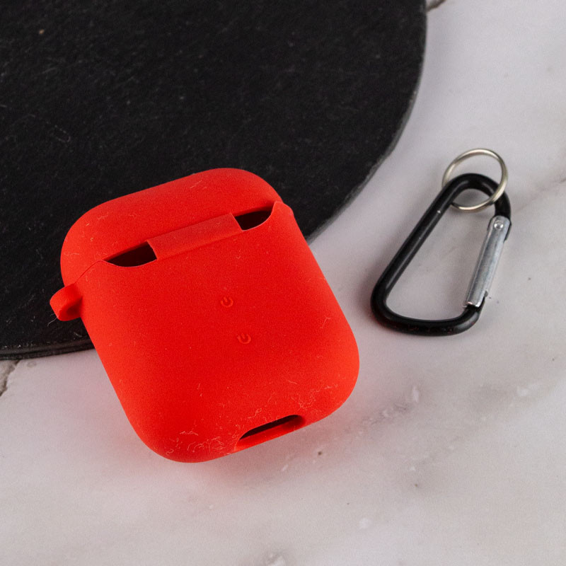 Фото Силіконовий футляр з мікрофіброю для навушників Airpods 1/2 (Червоний / Red) в маназині vchehle.ua