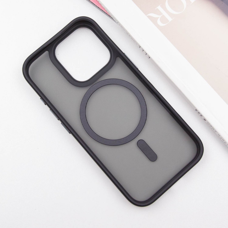 Фото TPU+PC чехол Metal Buttons with Magnetic Safe для Apple iPhone 16 Pro (6.3") (Черный / Black) в магазине vchehle.ua