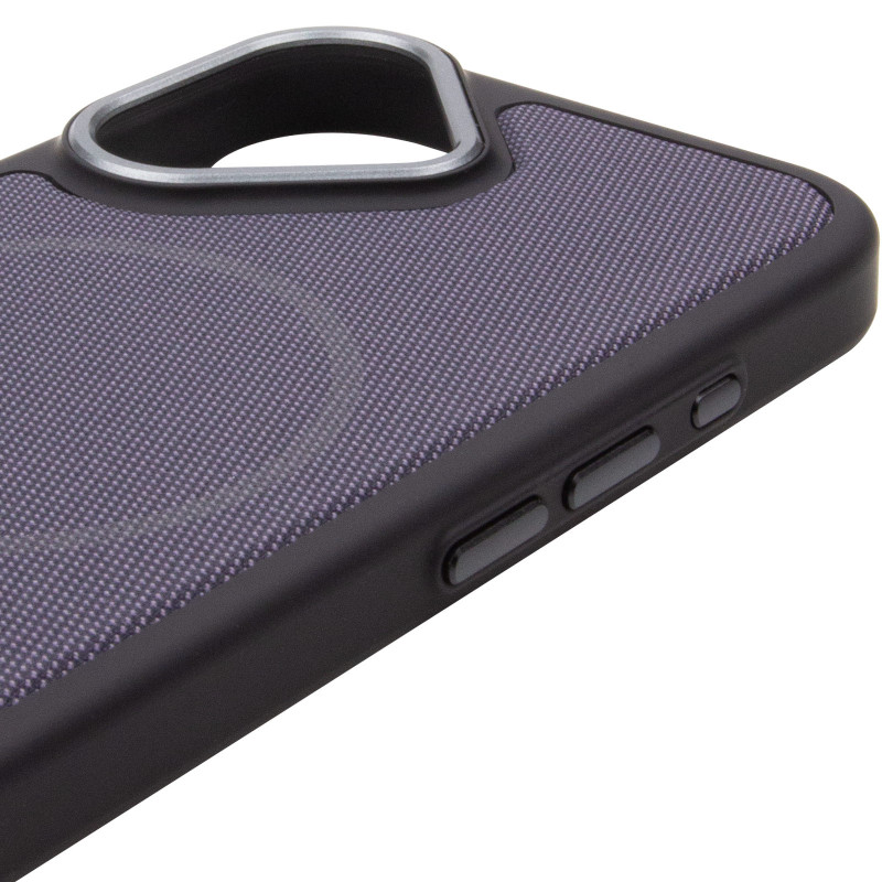 Чехол PC Textile Hybrid with Magnetic Fit для Apple iPhone 17 (6.3") (Black / Purple) в магазине vchehle.ua