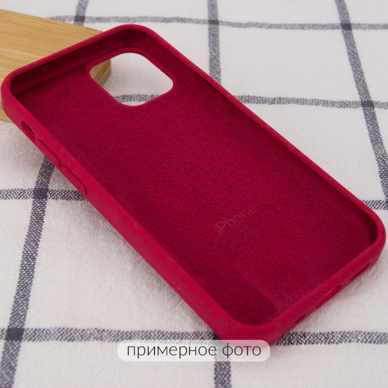 Фото Чехол Silicone Case Full Protective (AA) для Apple iPhone 16 (6.1") (Красный / Rose Red) в магазине vchehle.ua