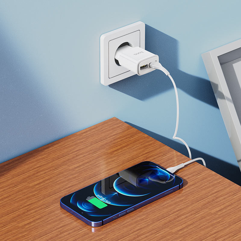 Купить СЗУ Hoco C88A Star round 2.4A (2USB-A) + кабель USB to Lightning (Белый) на vchehle.ua