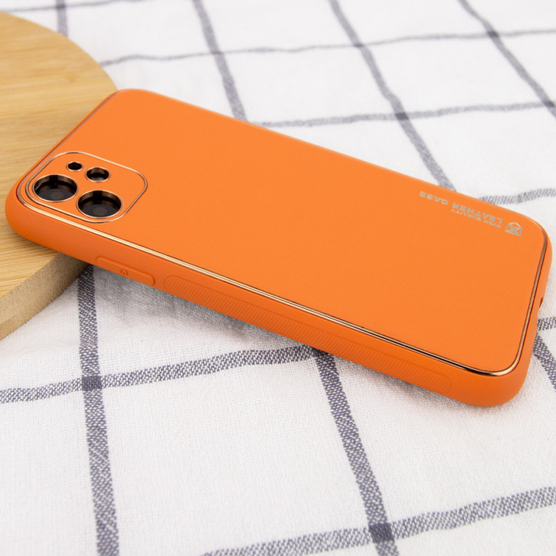 Фото Кожаный чехол Xshield для Apple iPhone 11 (6.1") (Оранжевый / Apricot) на vchehle.ua